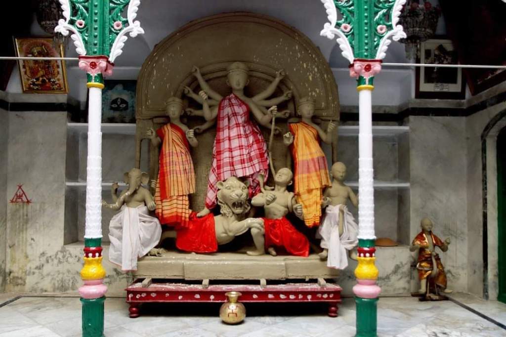 The vibes of Durgotsava – by veteran documentary photographer Mr. Nilanjan&nbsp;Ray.